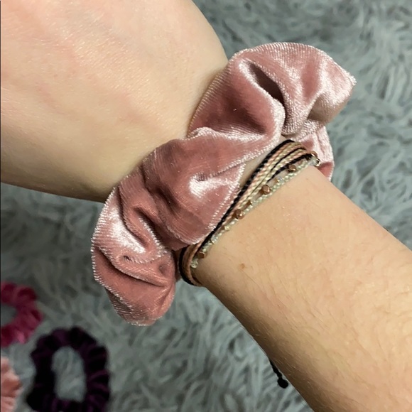 Scrunchie bundle - Picture 3 of 3